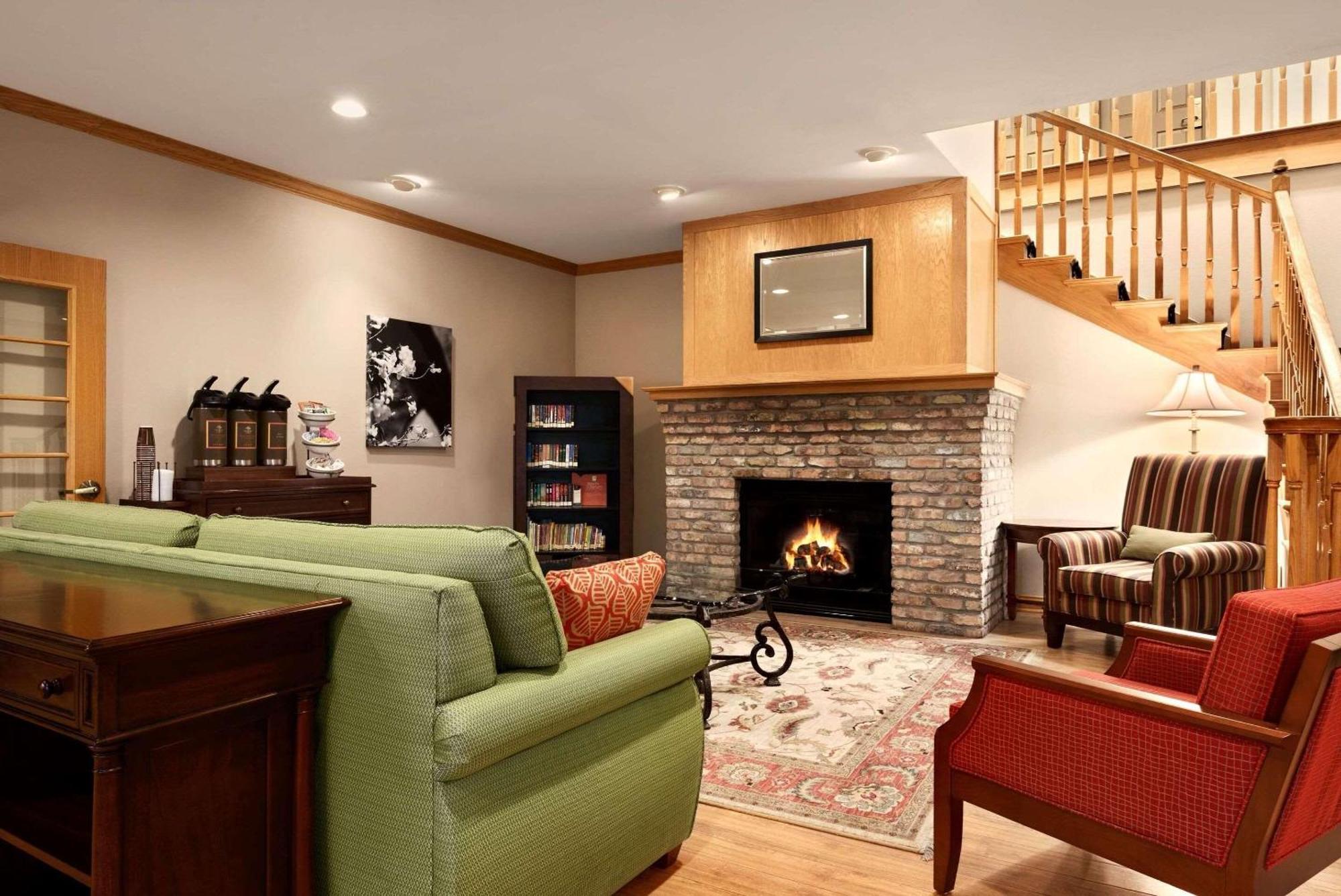 Country Inn & Suites By Radisson, Clinton, Ia Luaran gambar